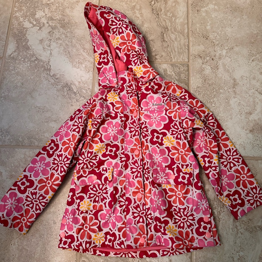 Kamik Girls Lined Raincoat size 5. EUC